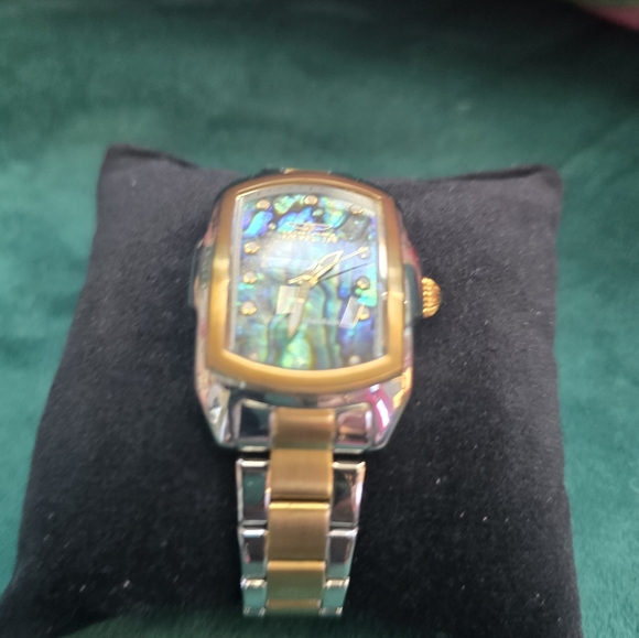 Invicta lupah ladies watch two tone with abalone face - Picture 9 of 11